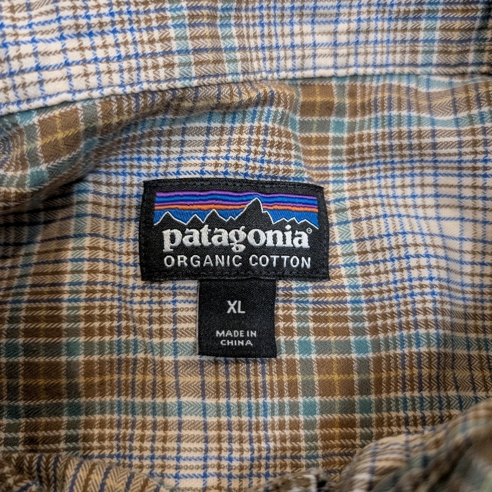 Patagonia Organic Cotton Long Sleeve Button Up Shirt Men's XL Plaid Earth Tones - Picture 4 of 8